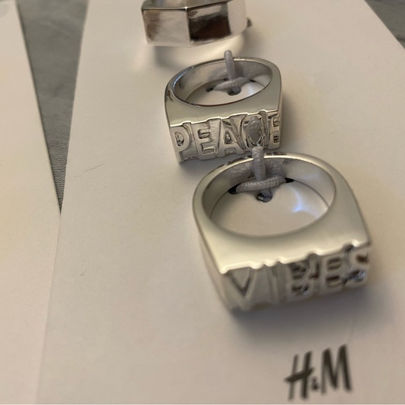 “H and M” rings - Picture 3 of 4